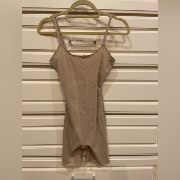 SPANX Other - Spanx body shaper, M